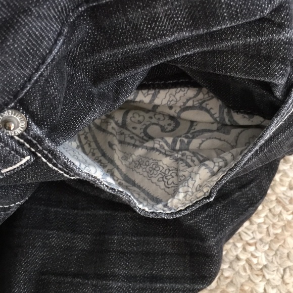 Black Jean- Straight/Skinny- American Eagle - Picture 6 of 7